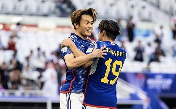 他们不仅在 他们不仅在