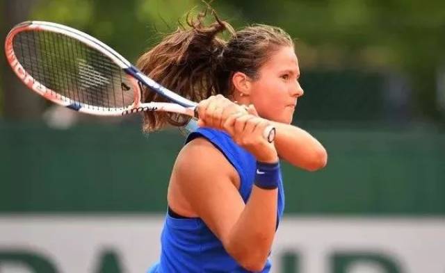 球场上的超 球场上的超