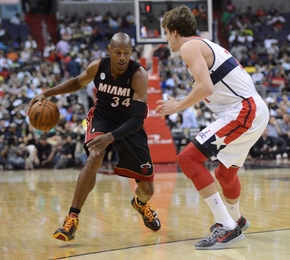 为锋线队员 为锋线队员