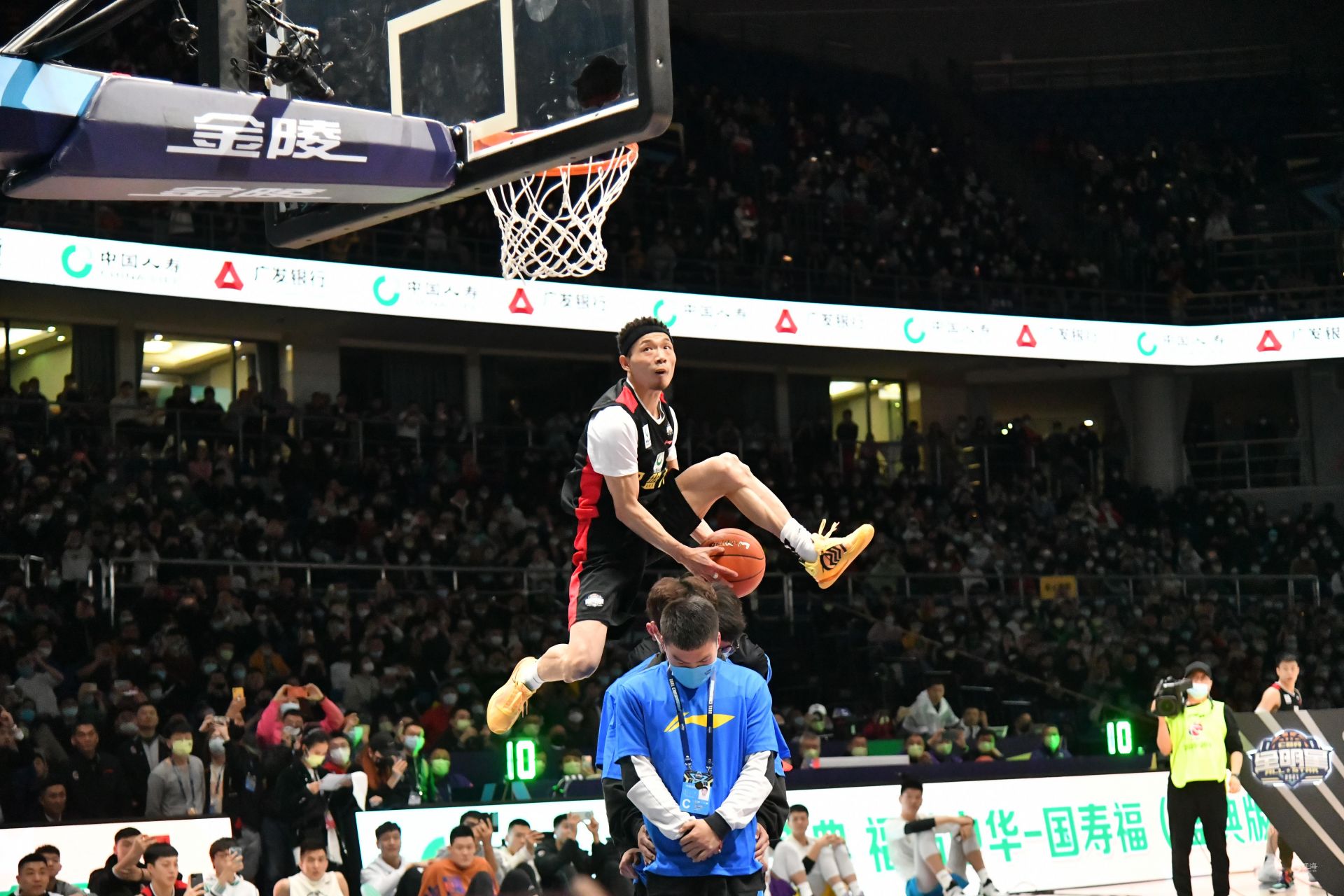 作为全球影 作为全球影