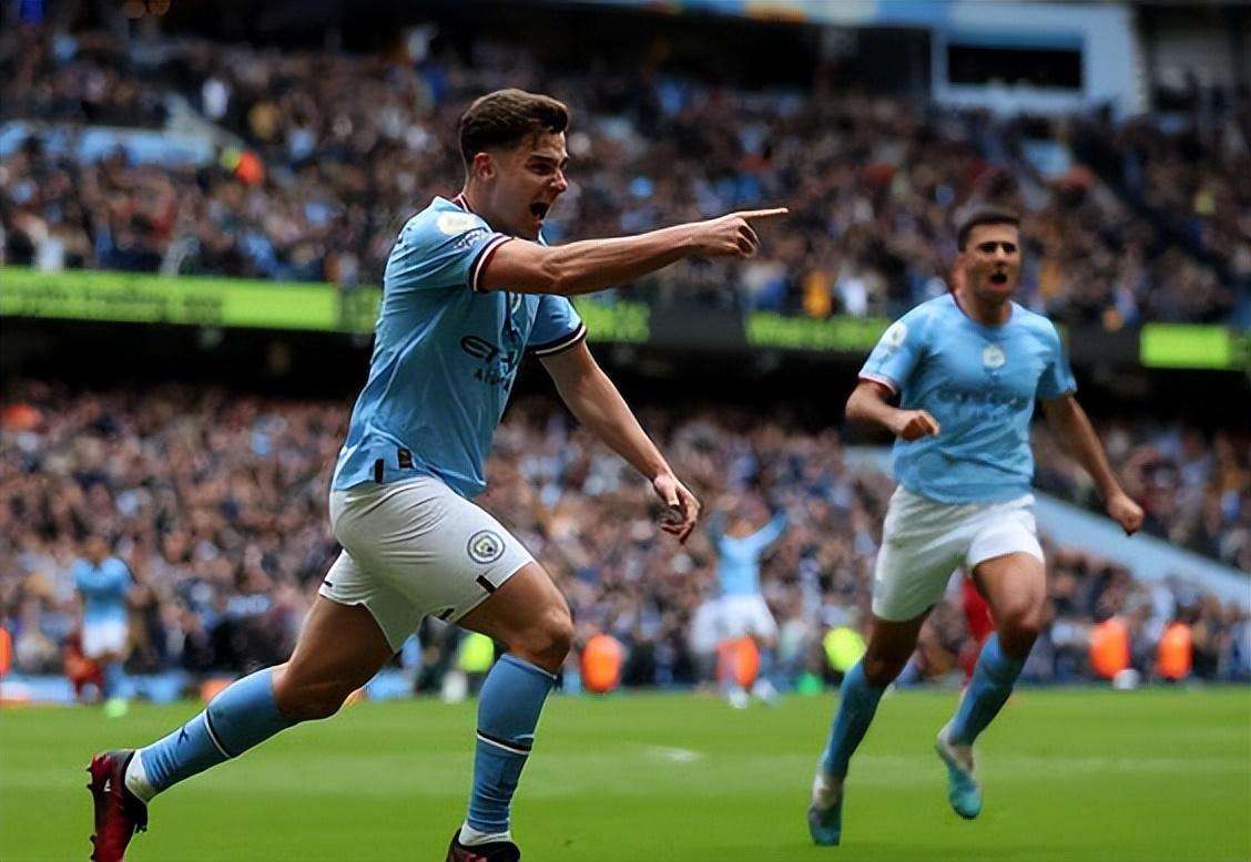 国乒多人轻 国乒多人轻