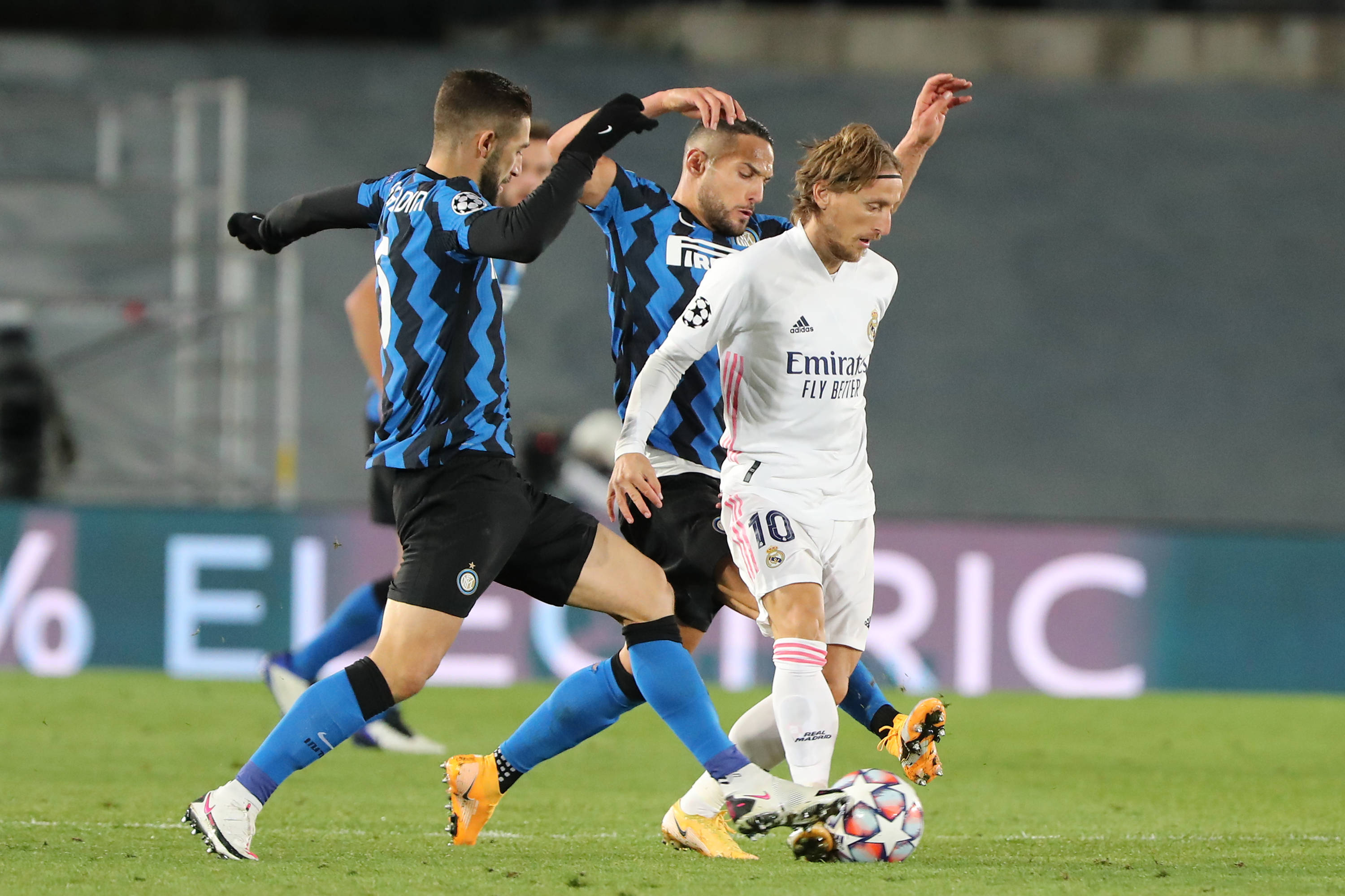 他在弱侧提 他在弱侧提