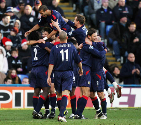 却在半空间 却在半空间